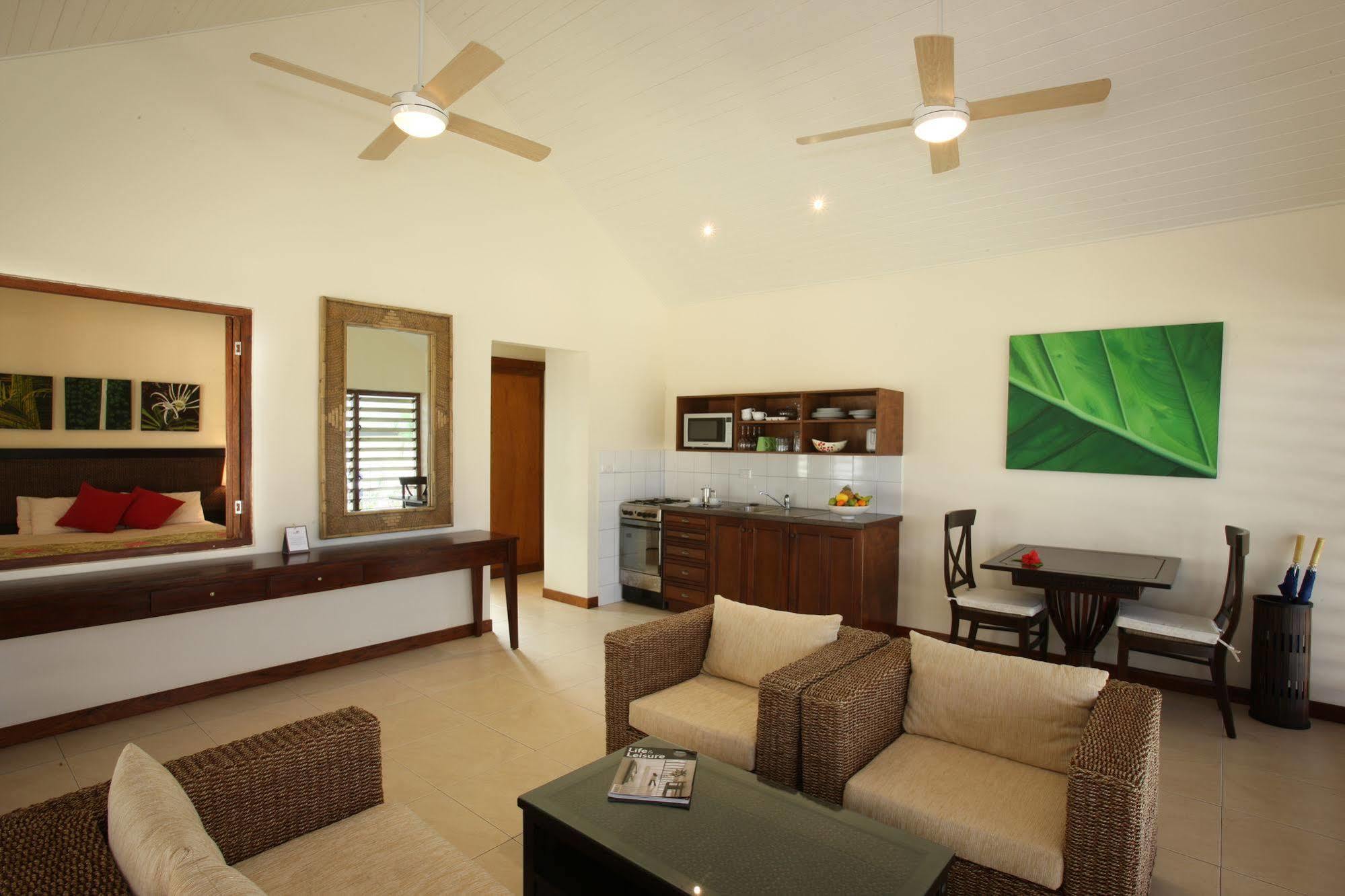 Mangoes Resort (Adults Only) Порт Вила Екстериор снимка