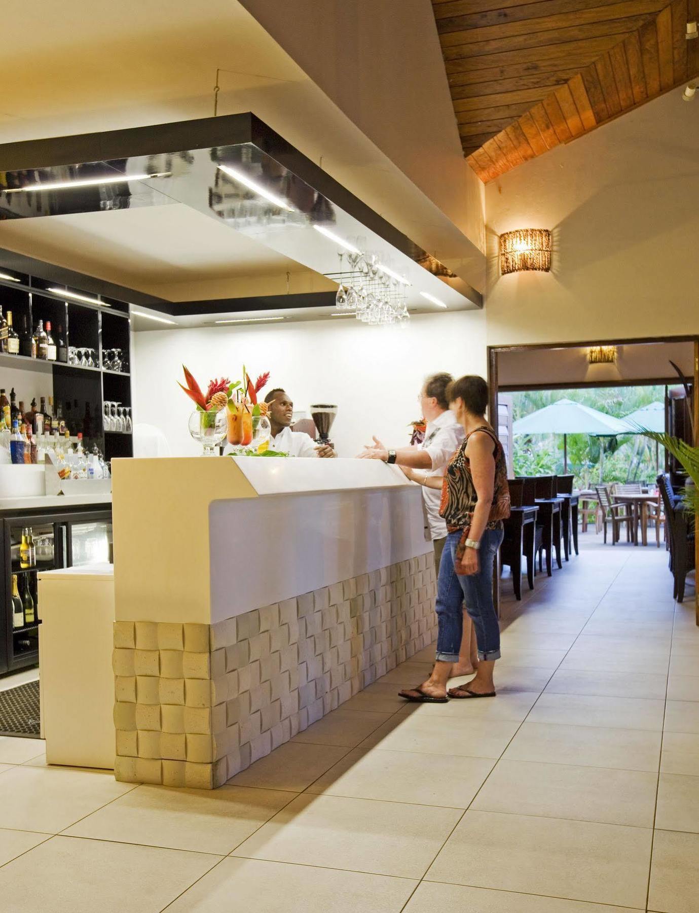 Mangoes Resort (Adults Only) Порт Вила Екстериор снимка